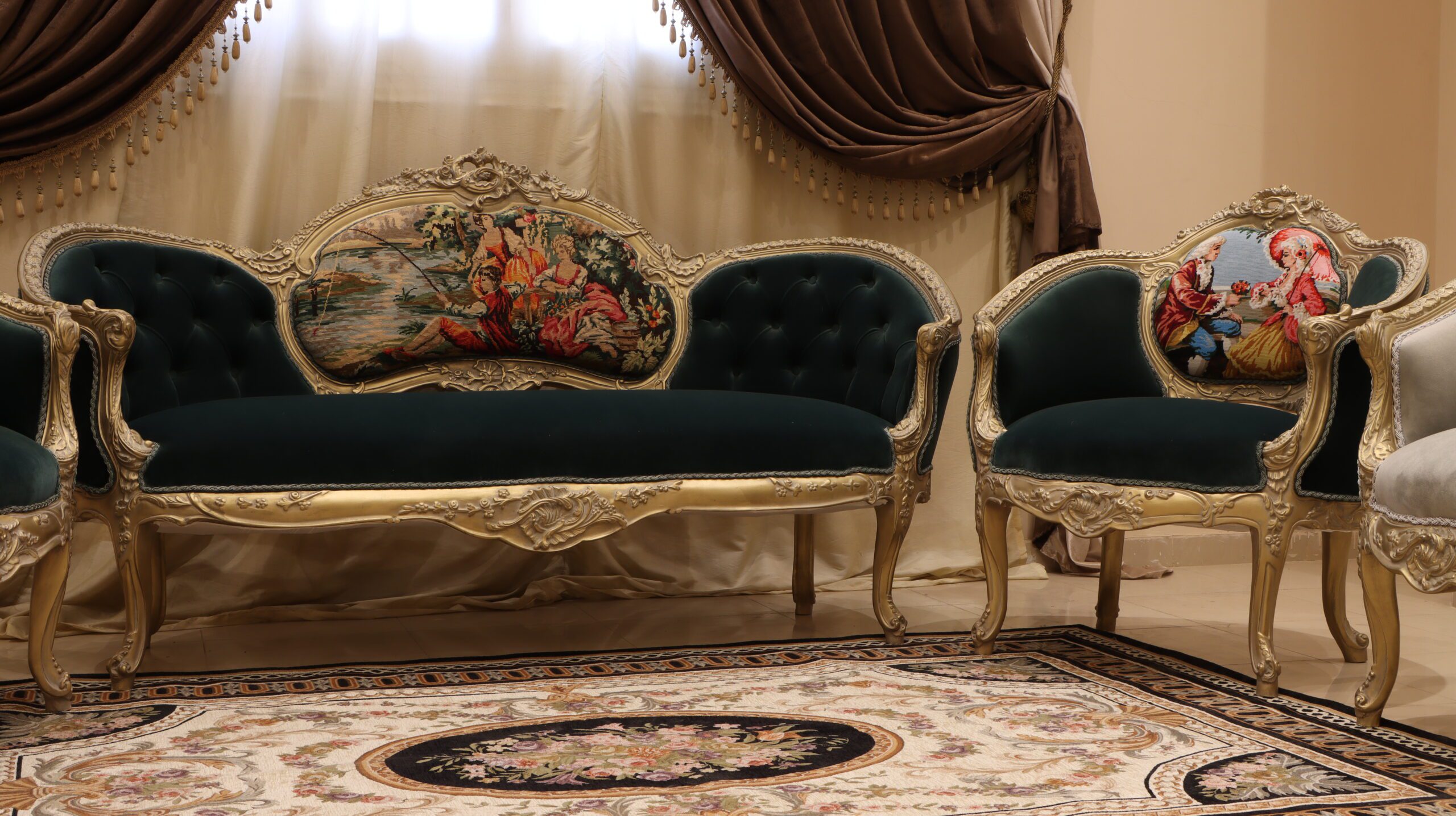 victorian style couch