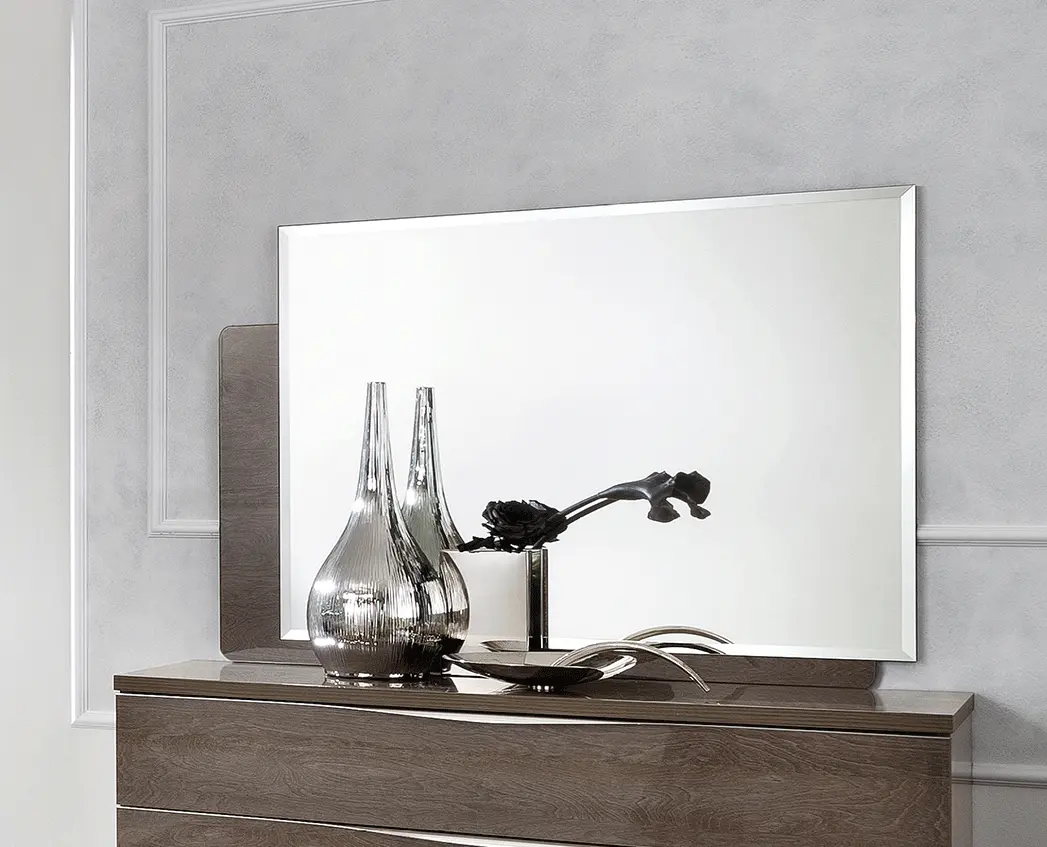 bedroom dresser with mirror